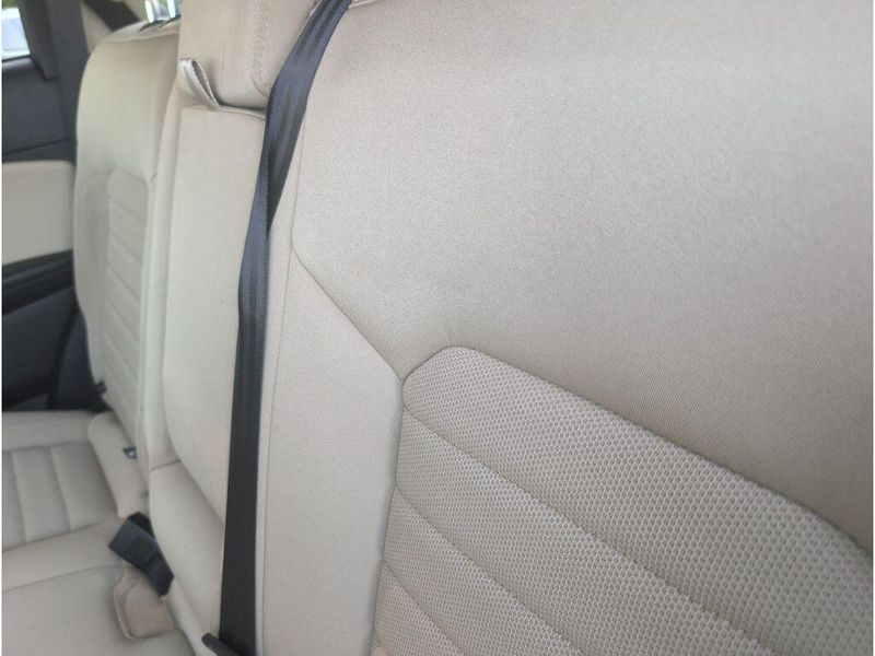 Used 2020 Ford Edge SEImage 30