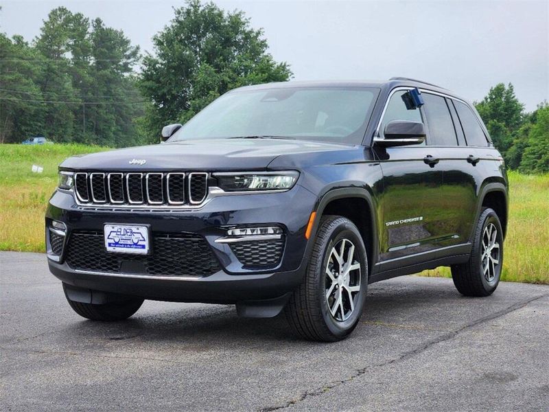 2024 Jeep Grand Cherokee Limited 4x4Image 2