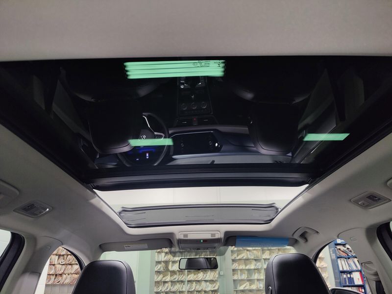 Used 2022 Volkswagen Taos SEAWD w/SunroofImage 7