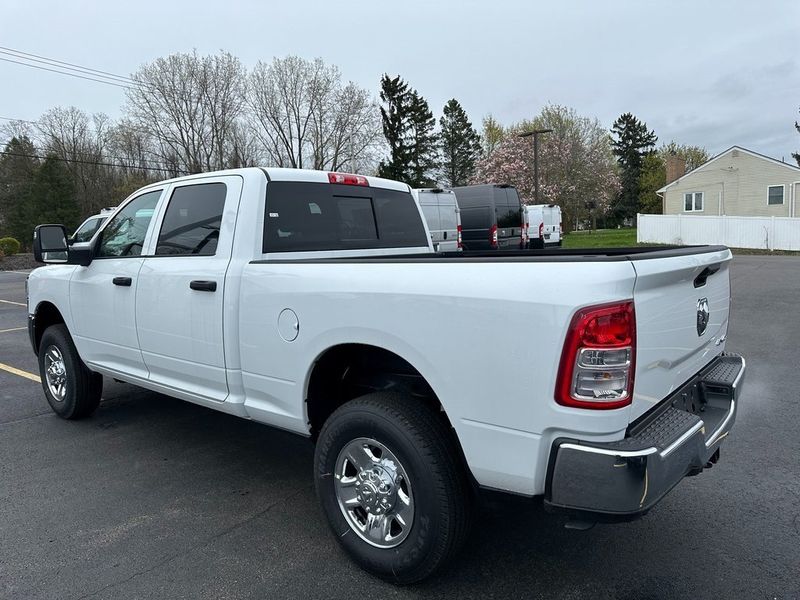 2024 RAM 2500 Tradesman Crew Cab 4x4 6