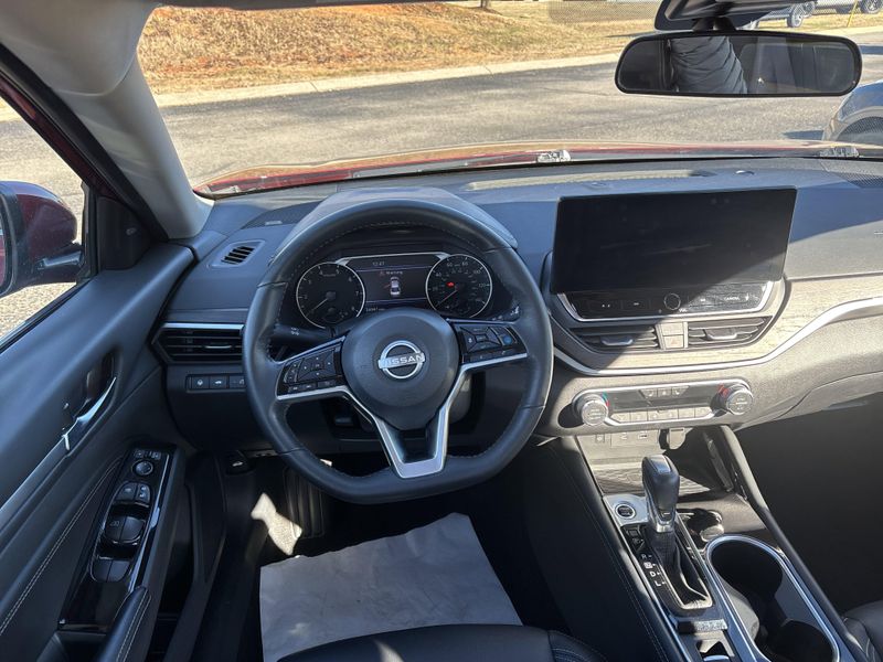 Used 2023 Nissan Altima 2.5 SLImage 17