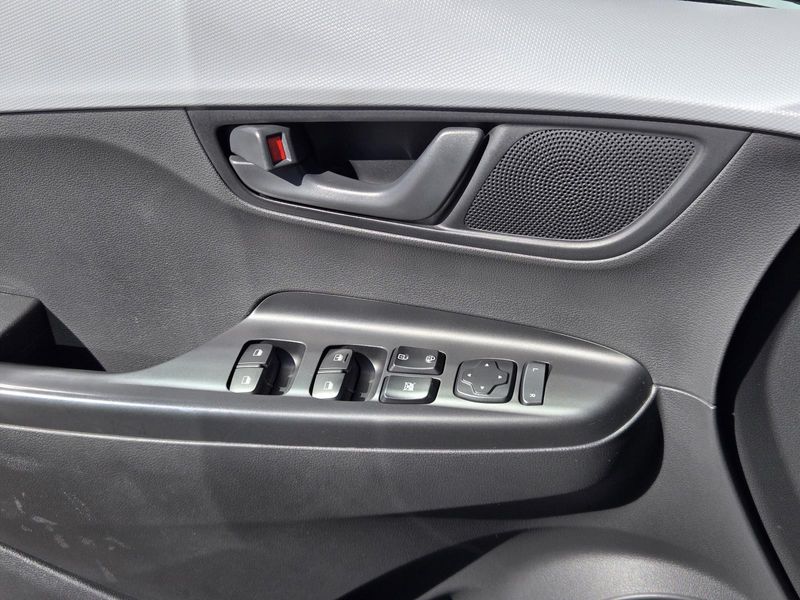 Used 2020 Hyundai Kona SE Auto AWD