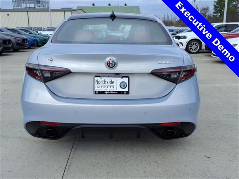 New 2025 Alfa Romeo Giulia VeloceImage 14