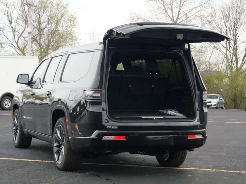 2024 Grand Wagoneer Wagoneer L Obsidian 4x4Image 47