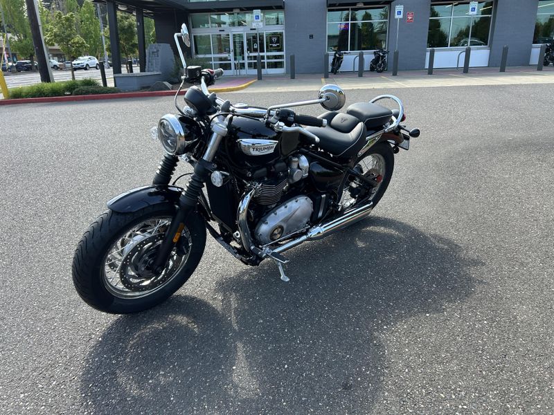 New 2025 Triumph BONNEVILLE SPEEDMASTER 