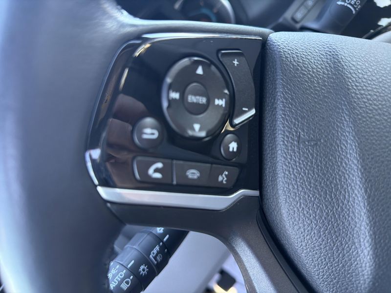 Used 2021 Honda Pilot Touring 7-PassengerImage 27