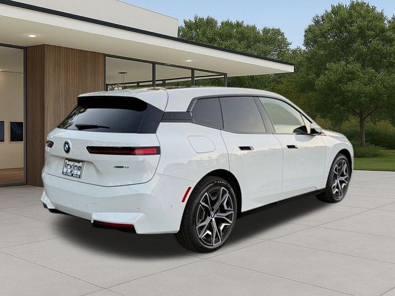 New 2026 BMW iX xDrive45Image 9