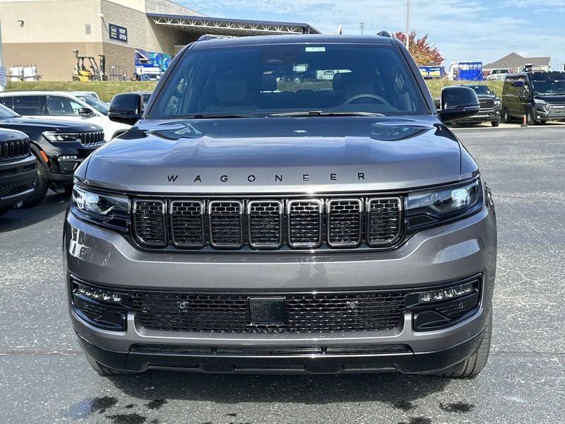 2023 Wagoneer L Carbide 4X4Image 2