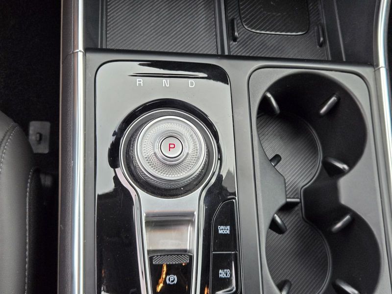 Used 2026 Kia Carnival MPV Hybrid EX FWD