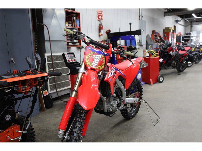 2022 Honda CRF 450R in a Red exterior color. New England Powersports 978 338-8990 pixelmotiondemo.com 