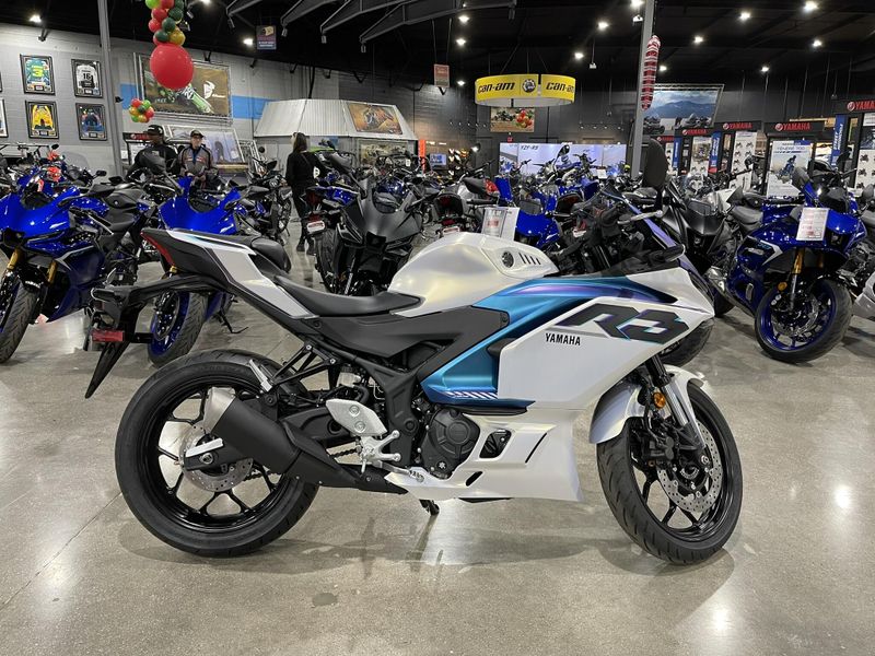 New 2025 Yamaha YZF-R3 ABS Image 22