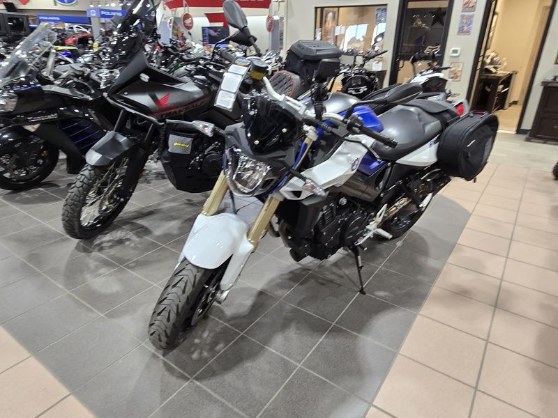 USED 2015 BMW F800R Image 3