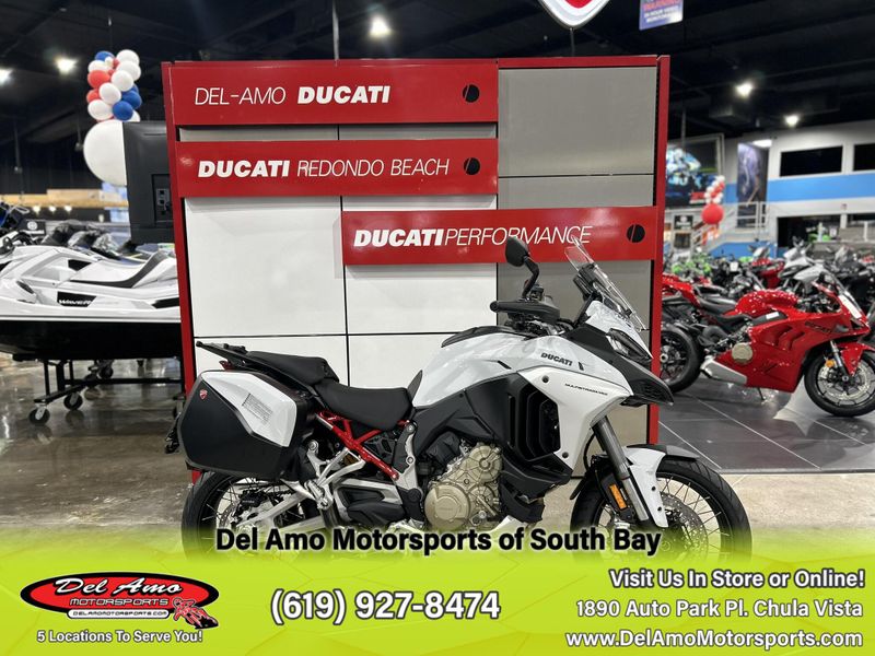 2024 Ducati MULTISTRADA V4 S TRAVEL & RADAR SPOKED WHEELSImage 23