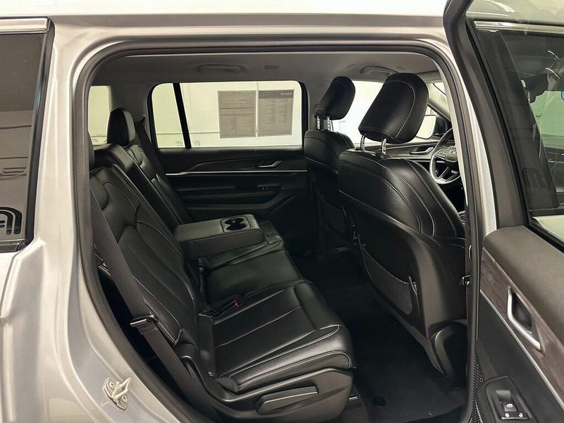 2023 Jeep Grand Cherokee L LimitedImage 30