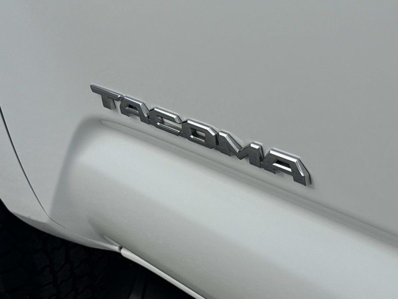 Used 2022 Toyota Tacoma SR5 Double Cab 5' Bed I4 AT (Natl)
