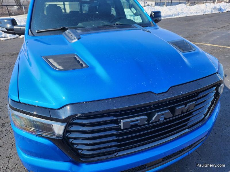 New 2026 RAM 1500 Laramie Crew Cab 4x4 5'7' Box