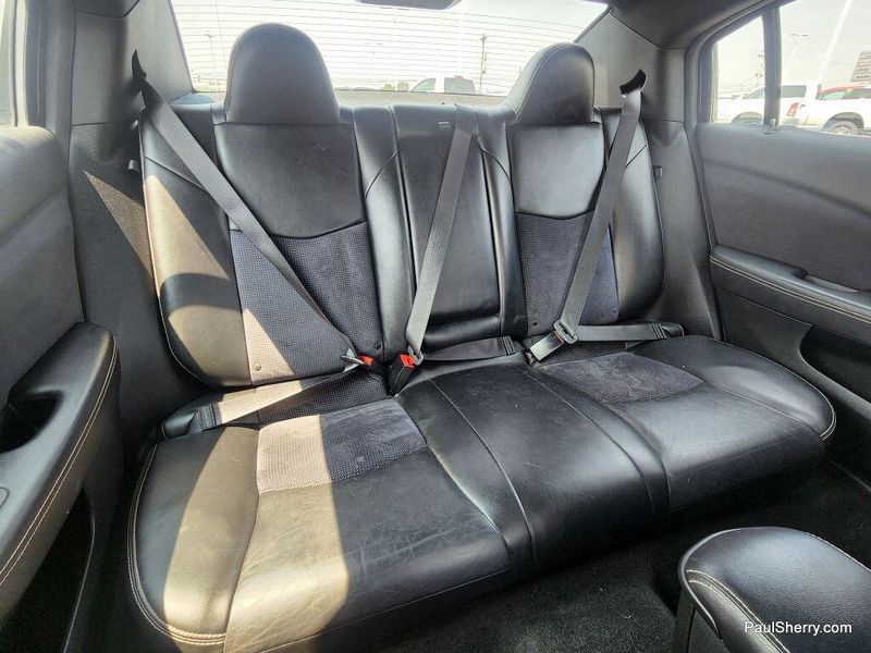 2013 Chrysler 200 Limited SImage 2