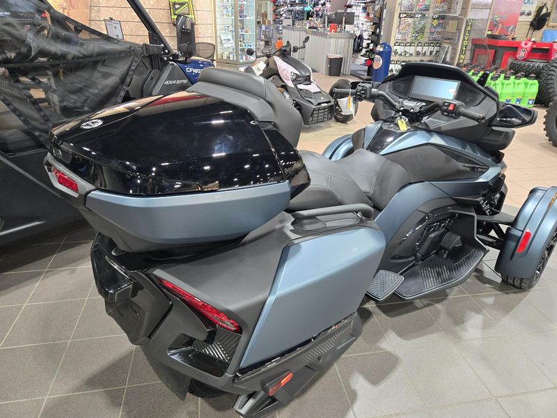 2025 Can-Am SPYDER RT LIMITED MINERAL BLUE WITH DARK ACCENTSImage 6