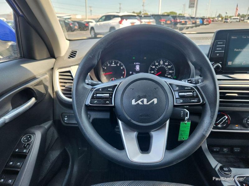 Used 2023 Kia Seltos LX