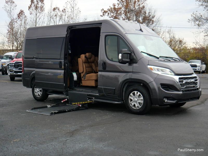 New 2024 RAM Promaster 2500 Slt+ Window Van High Roof 159' Wb