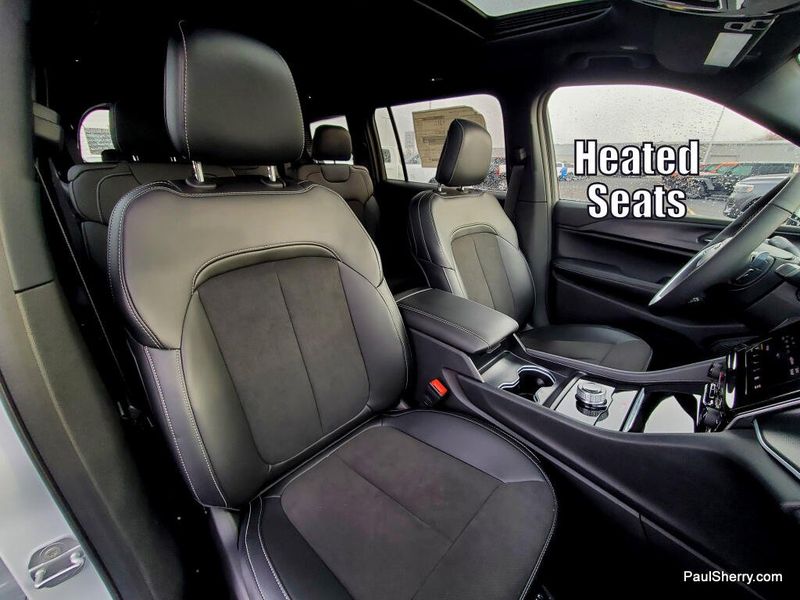 New 2025 Jeep Grand Cherokee L Altitude X 4x4