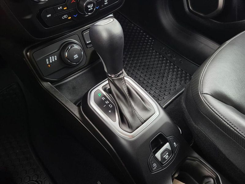 2023 Jeep Renegade LimitedImage 24