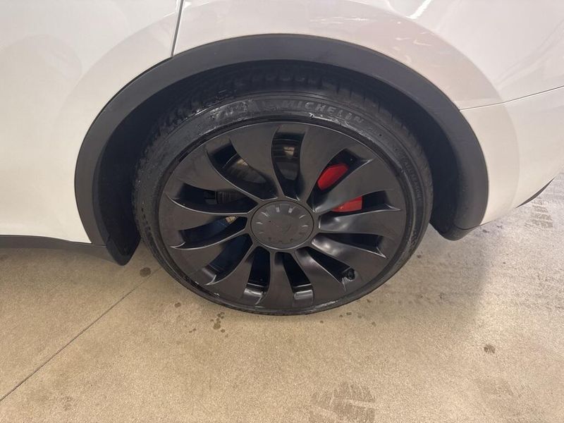 2023 Tesla Model Y Performance