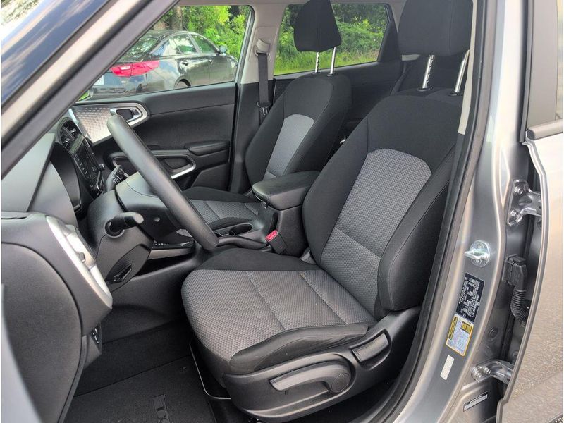 Used 2024 Kia Soul LXImage 10