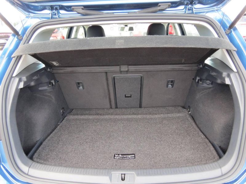 2018 Volkswagen Golf TSI S photo 28