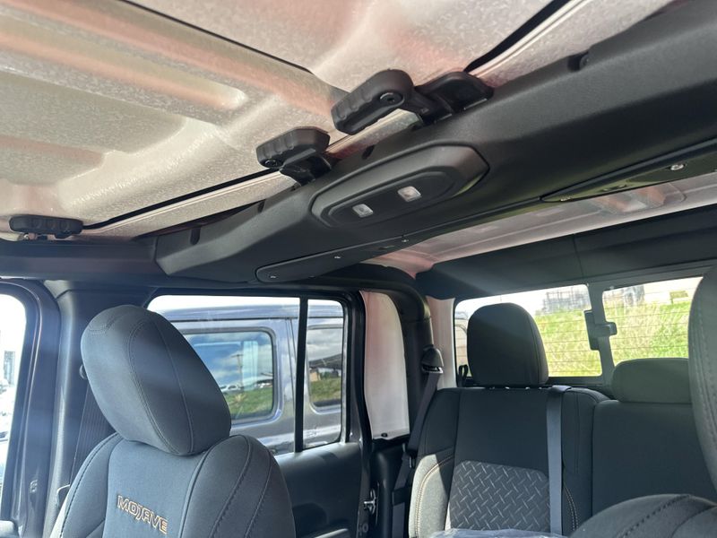 2025 Jeep Gladiator Mojave 4x4Image 29