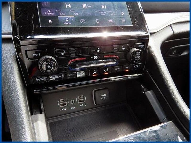 2024 Jeep Grand Cherokee Altitude XImage 17