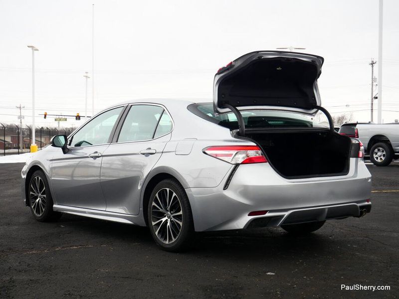 Used 2020 Toyota Camry SE