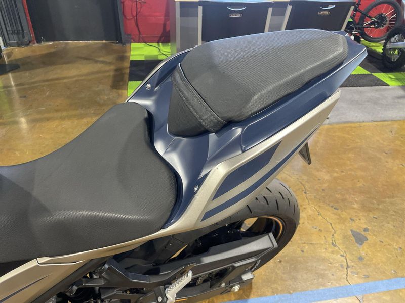 Used 2023 Kawasaki NINJA 400 Image 19