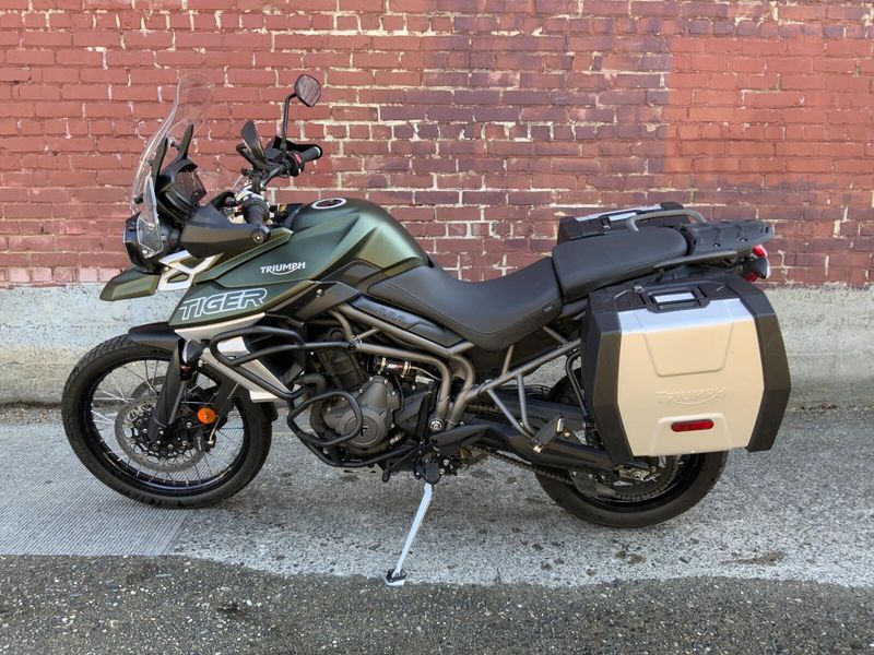 2018 Triumph TIGER 800 XCX
