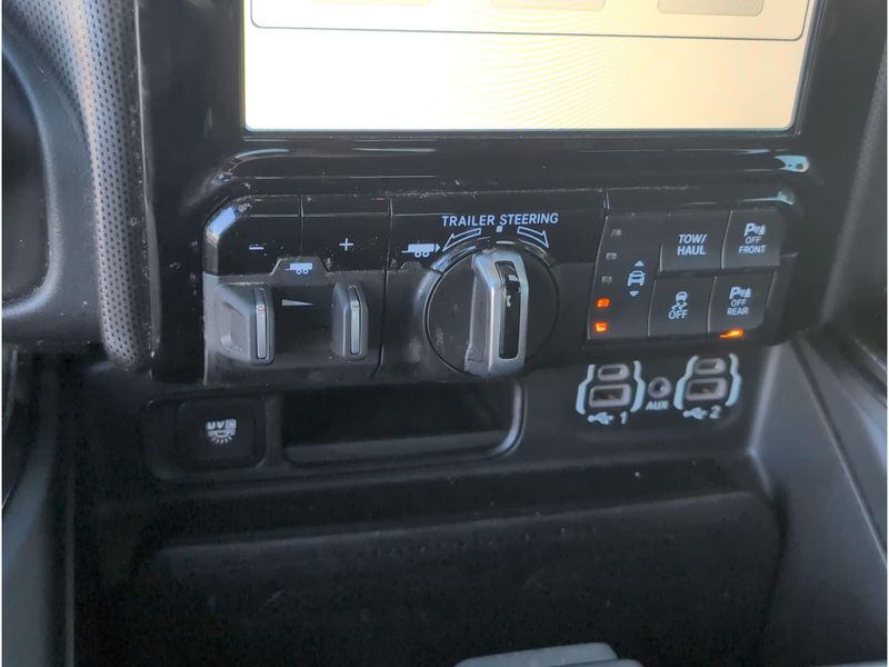 Used 2023 RAM 1500 LimitedImage 16