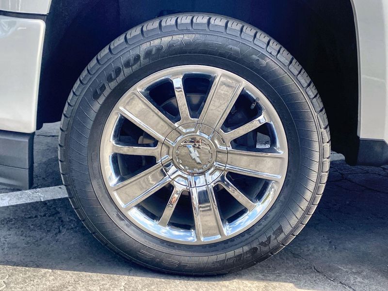 Used 2018 Chevrolet Silverado 1500 High CountryImage 32