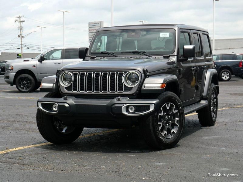 New 2025 Jeep Wrangler 4-door SaharaImage 7