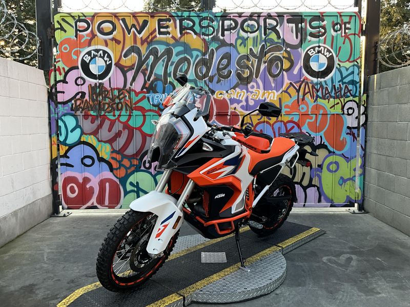 Used 2024 KTM Super Adventure 1290 R Image 2