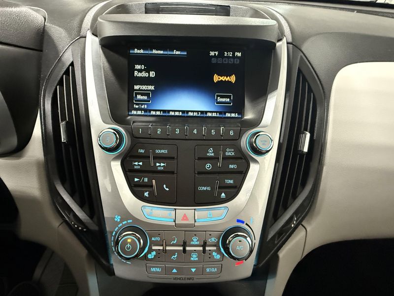 Used 2015 Chevrolet Equinox LTZImage 30