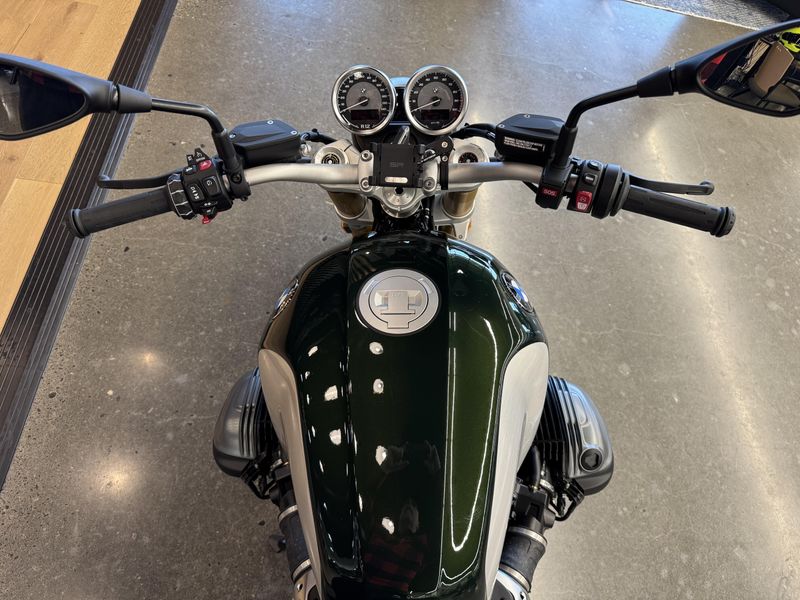2025 BMW R 12 nineT - SAN REMO GREEN METALLIC