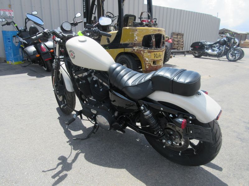 USED 2022 HARLEY SPORTSTER IRON 883 Image 6