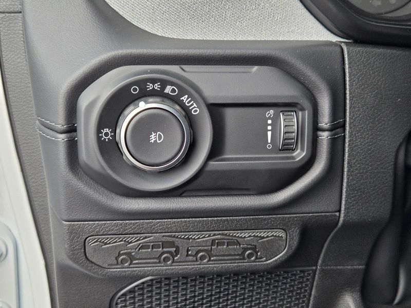 New 2025 Jeep Wrangler 4-door Sahara
