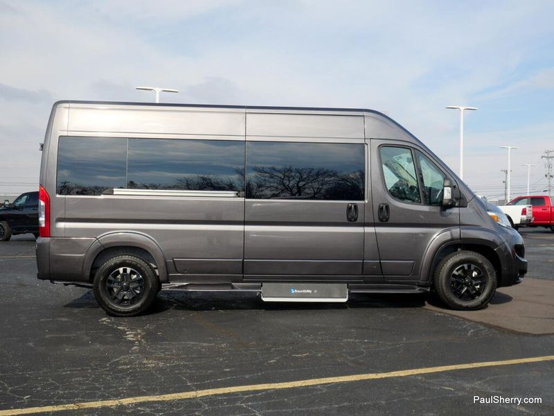 New 2024 RAM Promaster 2500 Slt+ Window Van High Roof 159' Wb