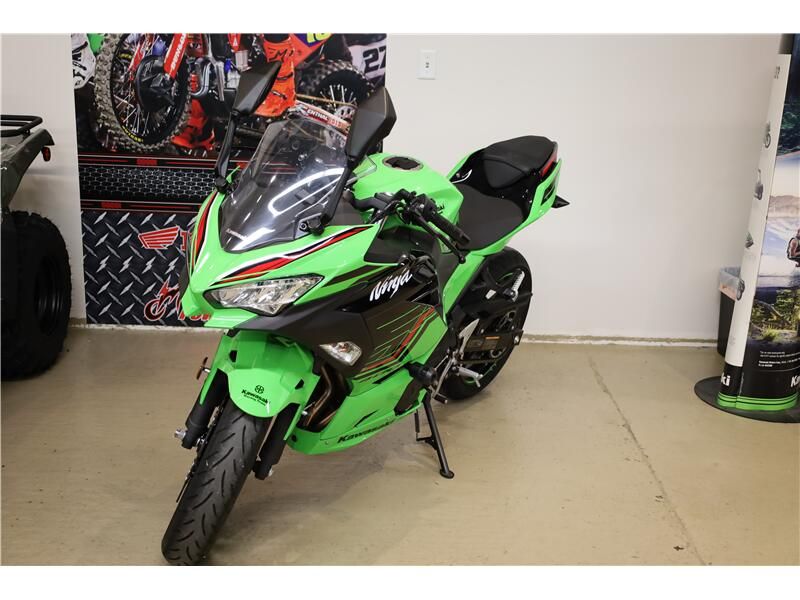 Used 2023 Kawasaki NINJA 400 KRT ABS Image 3