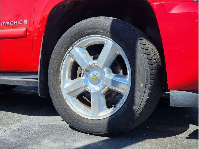Used 2008 Chevrolet Avalanche 1500 LTZ