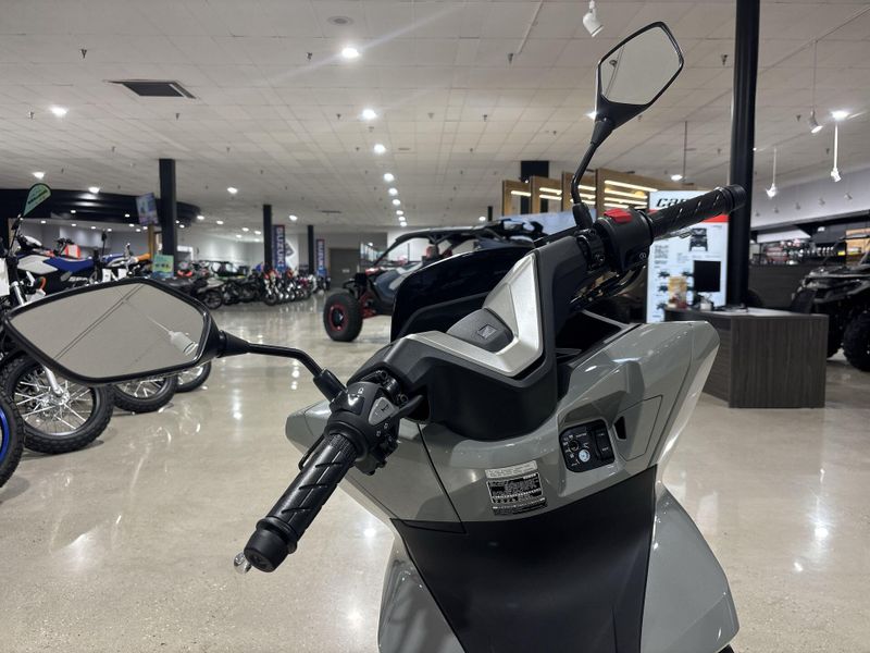 New 2026 Honda PCX ABS Image 23