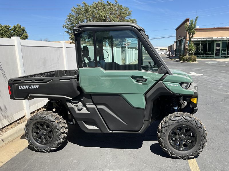 New 2026 Can-Am DEFENDER DPS CAB 65 HD9 Image 4