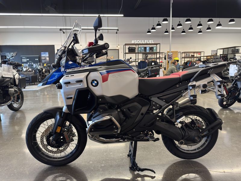 2025 BMW R 1300 GS Adventure - TROPHY - AUTOMATIC SHIFT ASSISTANT - RACING BLUE METALLIC 