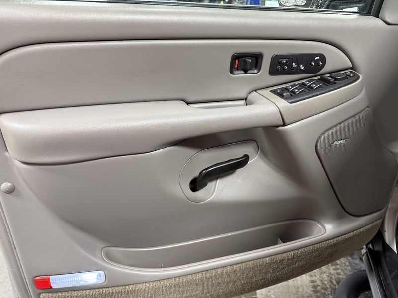 Used 2004 Chevrolet Suburban 1500 Z71Image 17