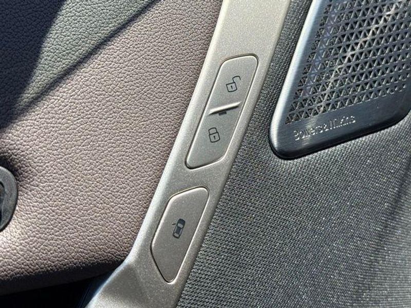 Used 2023 BMW iX M60Image 20